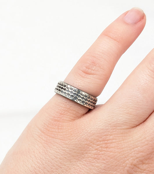 Sterling Silver Wiggle Pattern Ring