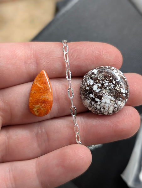 Wild horse and Spiny Oyster Lariat