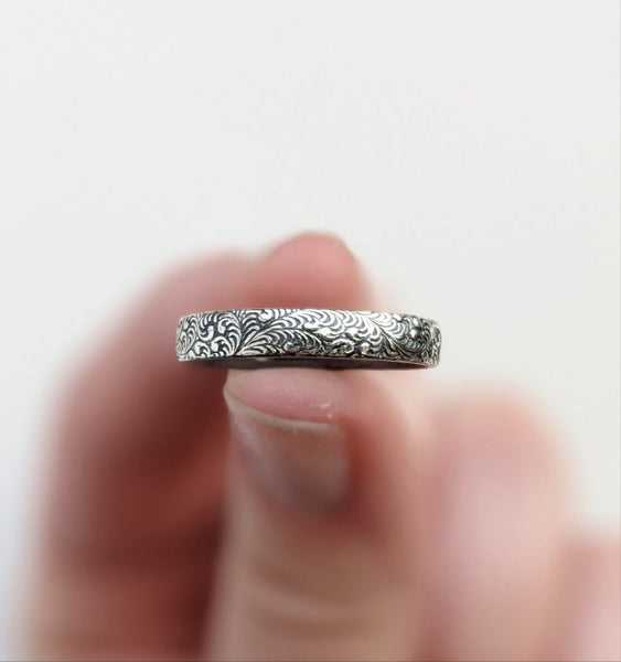 Sterling Silver Swirl Pattern Ring