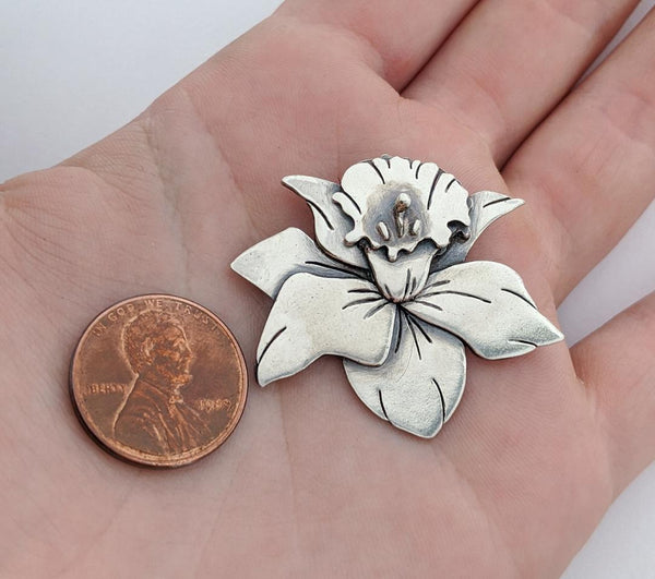 Sterling Silver Daffodil Necklace