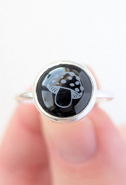 "Beautiful" ring size 7