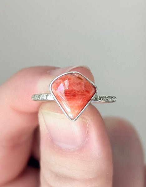 Spiny Oyster Ring, Size 8.5