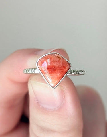 Spiny Oyster Ring, Size 8.5