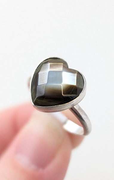 Mother of Pearl Ring, Size 8