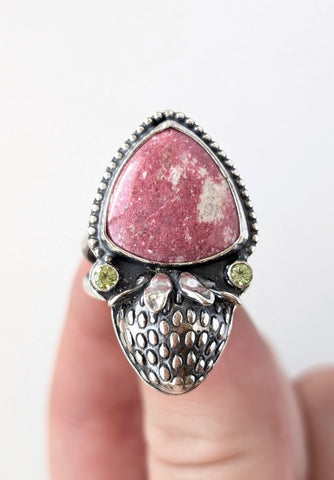 Thulite and Peridot Strawberry Ring, Size 7