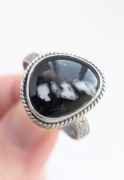 Chrysanthemum Stone Ring, Size 13