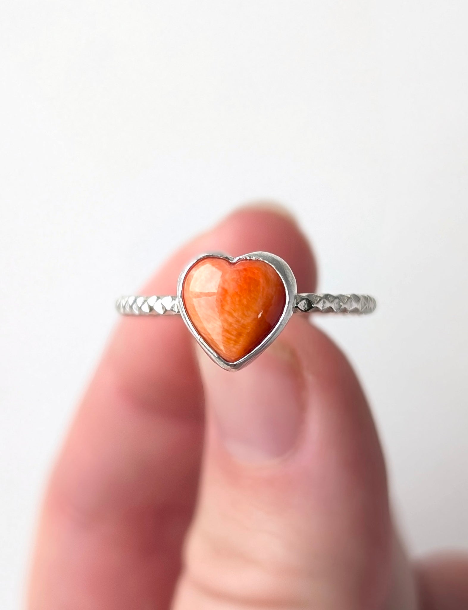 Spiny Oyster Stacking Ring, Size 8.5