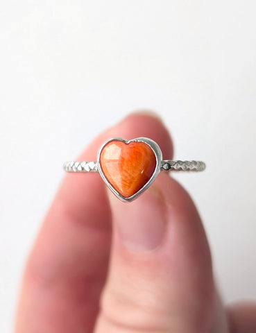Spiny Oyster Stacking Ring, Size 8.5