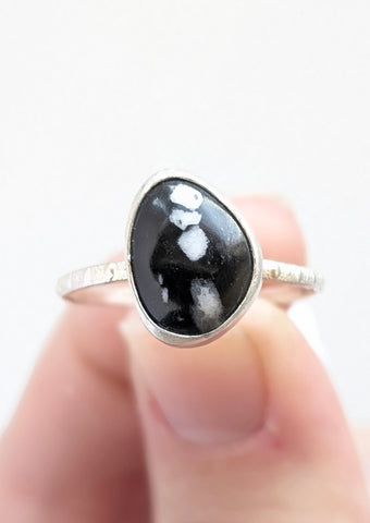 Chrysanthemum Stone Ring, Size 10.5
