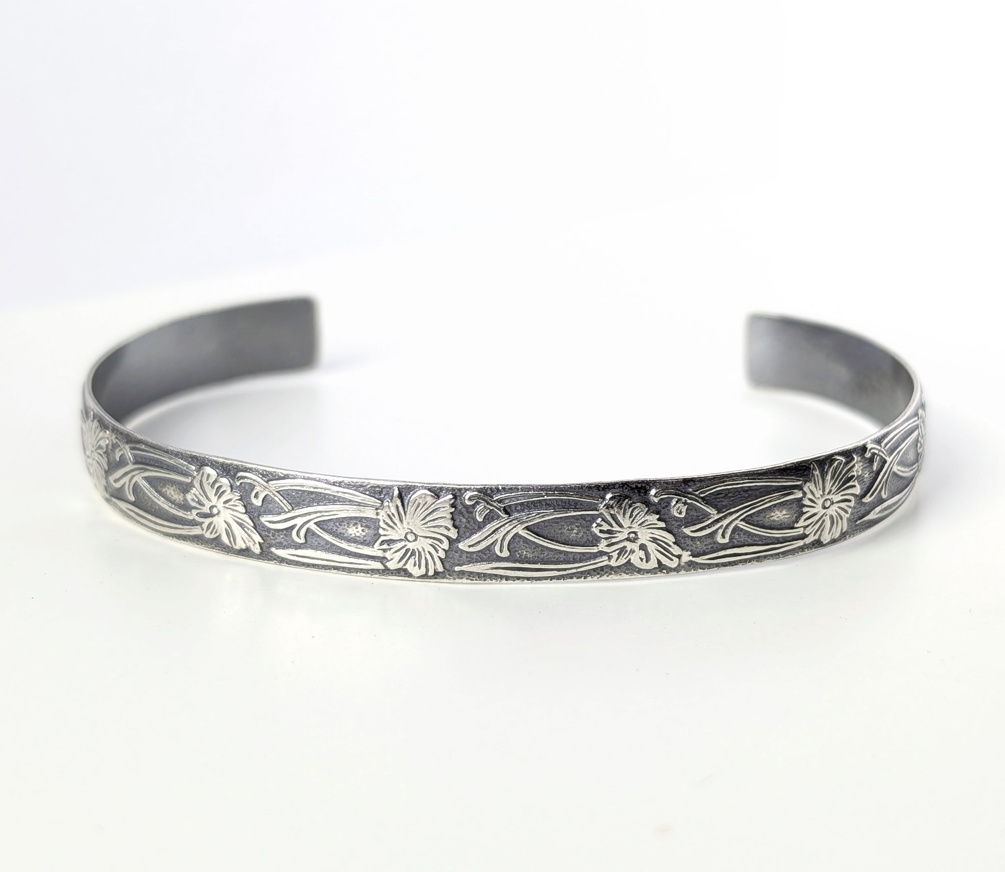 Sterling Silver Bracelet With Flowers