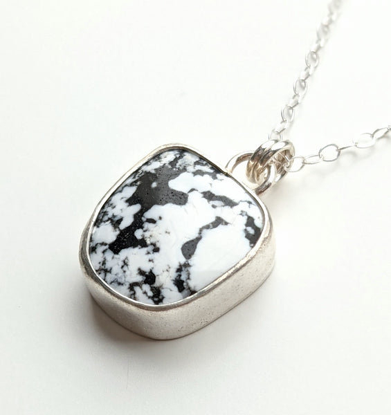 Sterling Silver White Buffalo Turquoise Necklace