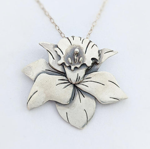 Sterling Silver Daffodil Necklace