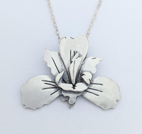 Sterling Silver Iris Necklace